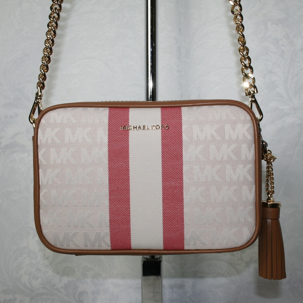 MICHAEL KORS MEDIUM CAMERA CROSSBODY VANILLA/ACORN